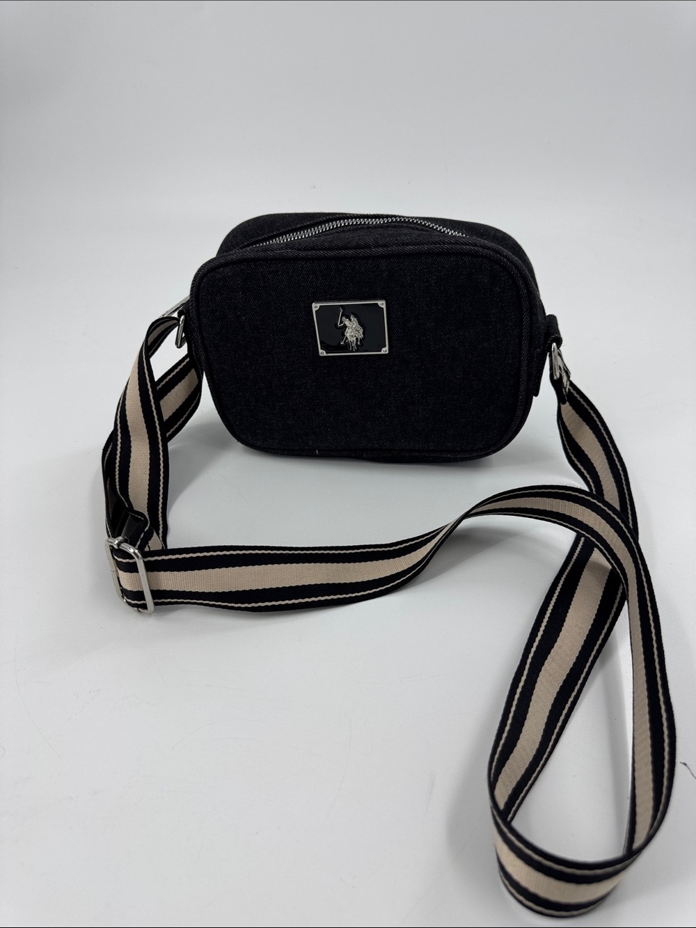 U.S. Polo Assn. Black Crossbody Camera Bag with Adjustable Striped Strap EUC